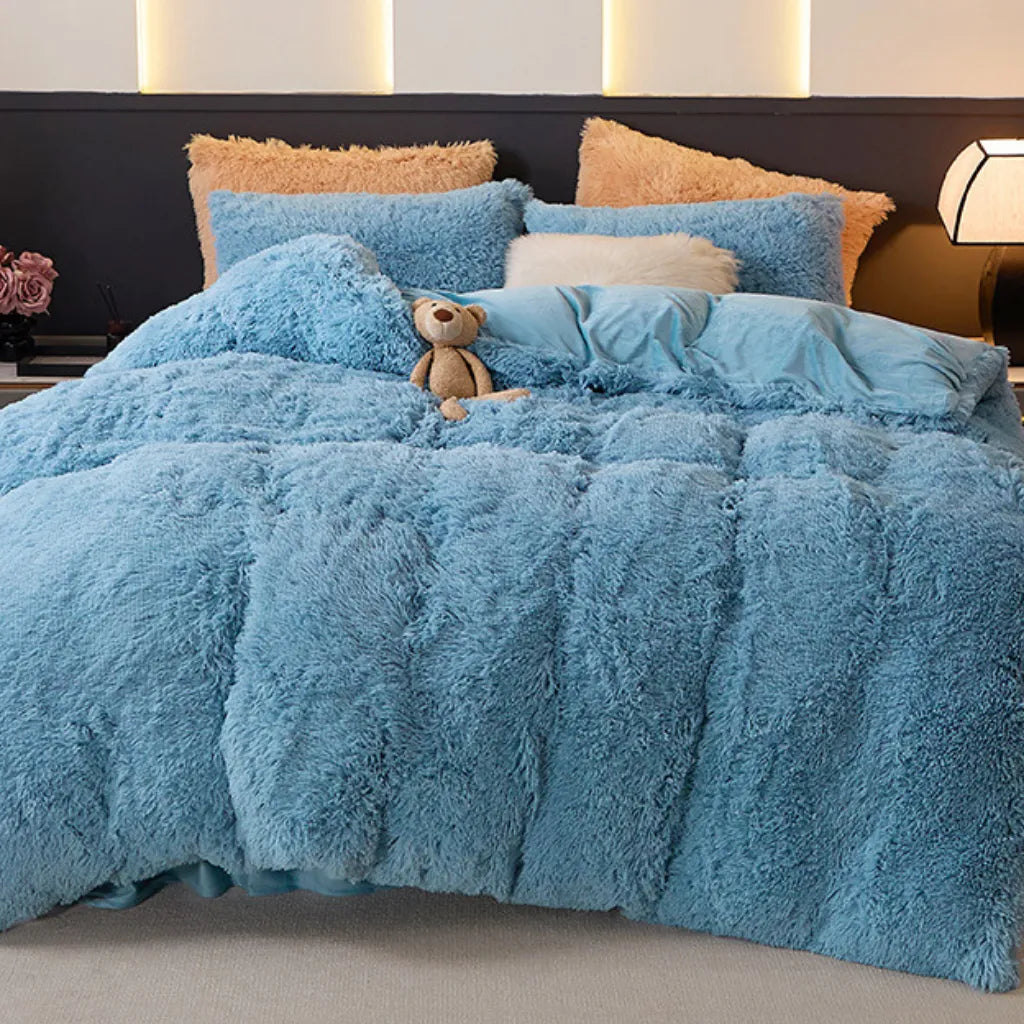 Multicolor Plush Cover Set – Soft Fluffy Bedding with Pillowcases