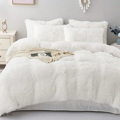 Multicolor Plush Cover Set – Soft Fluffy Bedding with Pillowcases