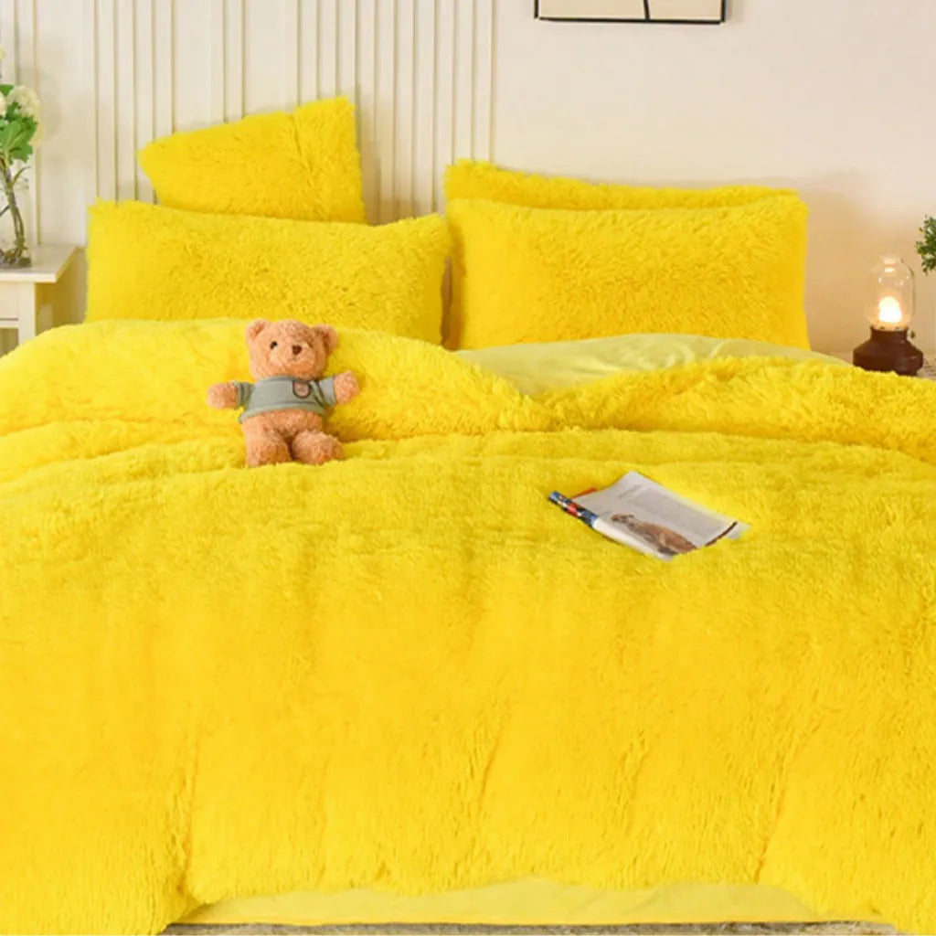 Multicolor Plush Cover Set – Soft Fluffy Bedding with Pillowcases