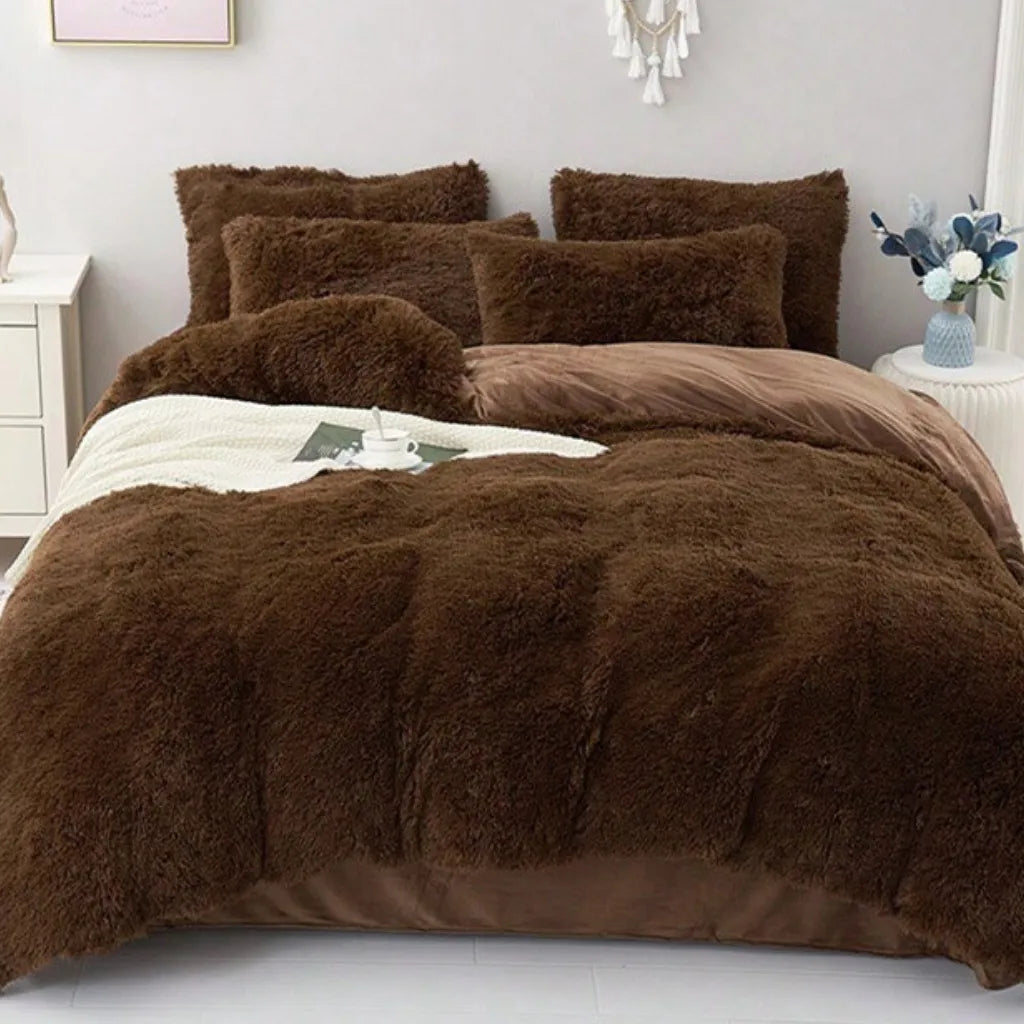 Multicolor Plush Cover Set – Soft Fluffy Bedding with Pillowcases